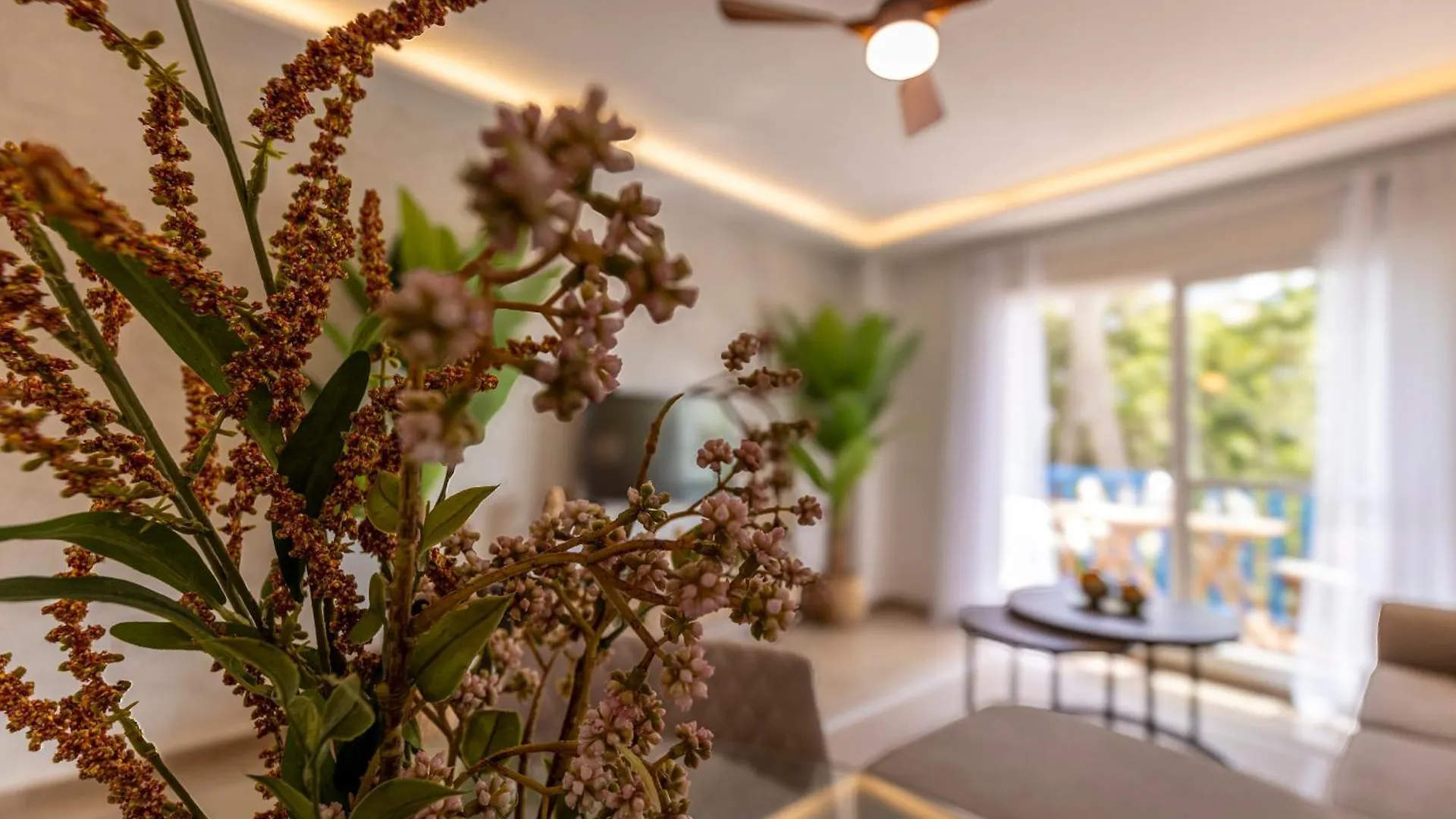 Cozy Apartment Between The Port And The Beach La Rada Estepona