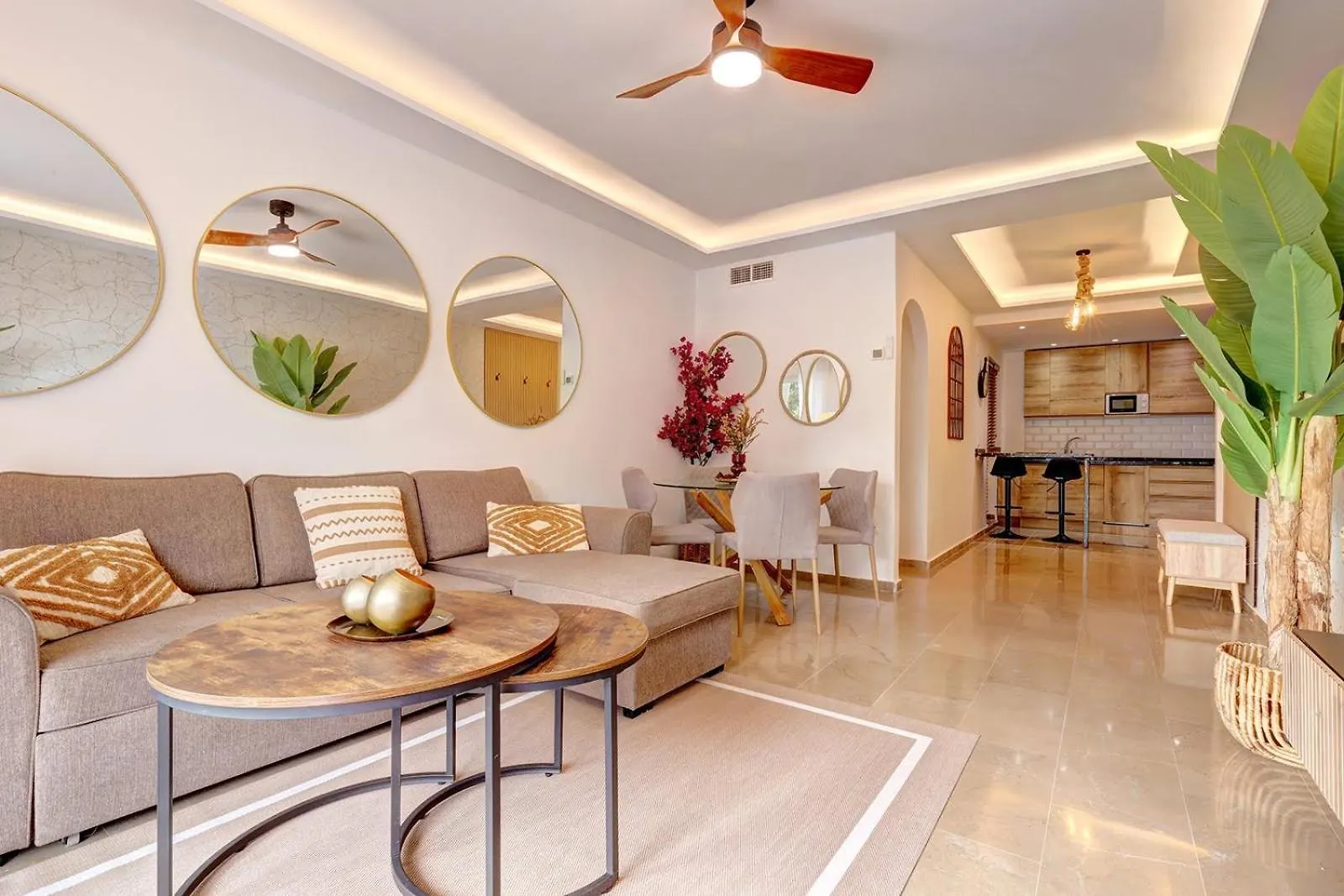 Cozy Apartment Between The Port And The Beach La Rada Estepona
