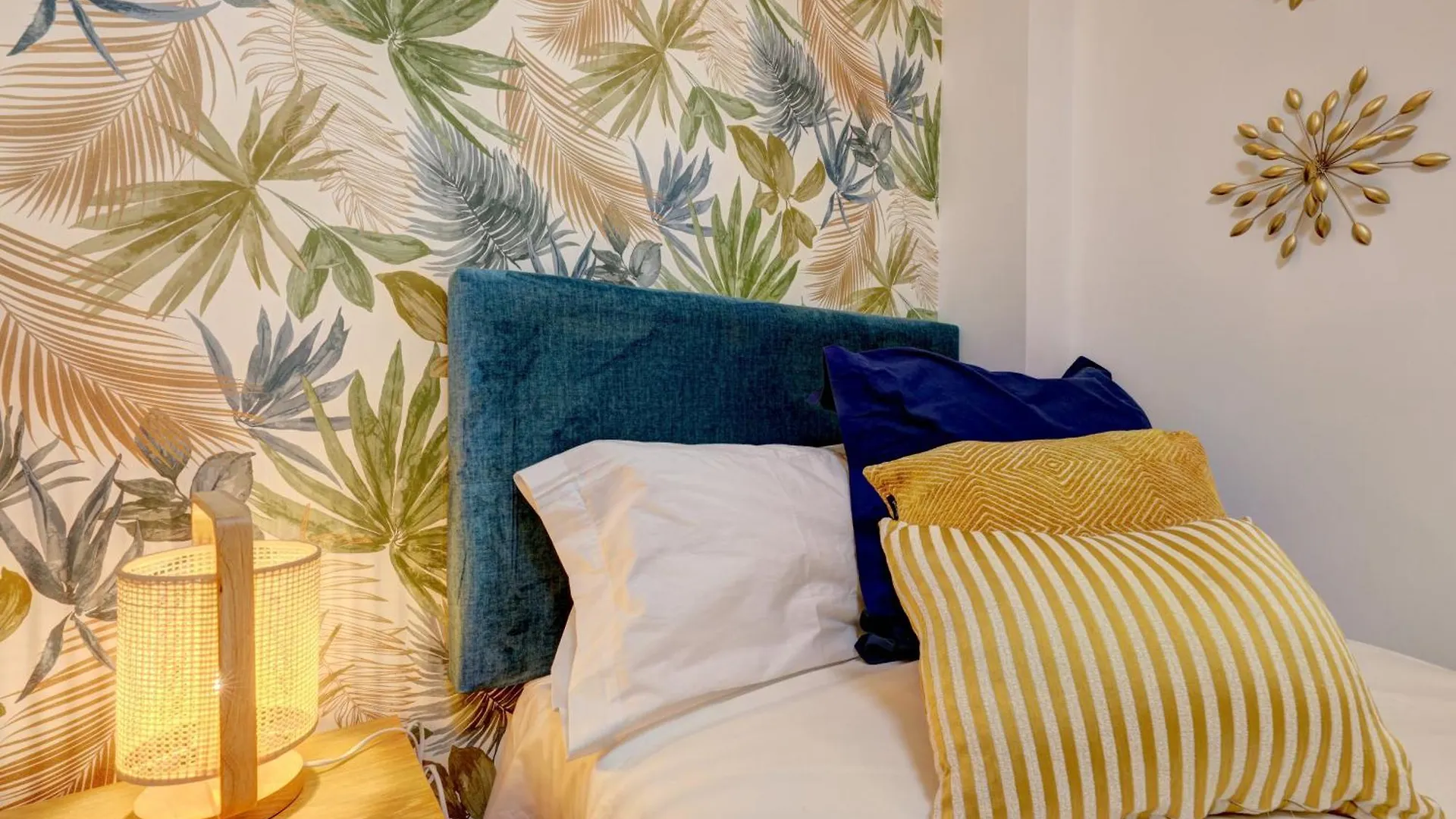 Cozy Apartment Between The Port And The Beach La Rada Estepona