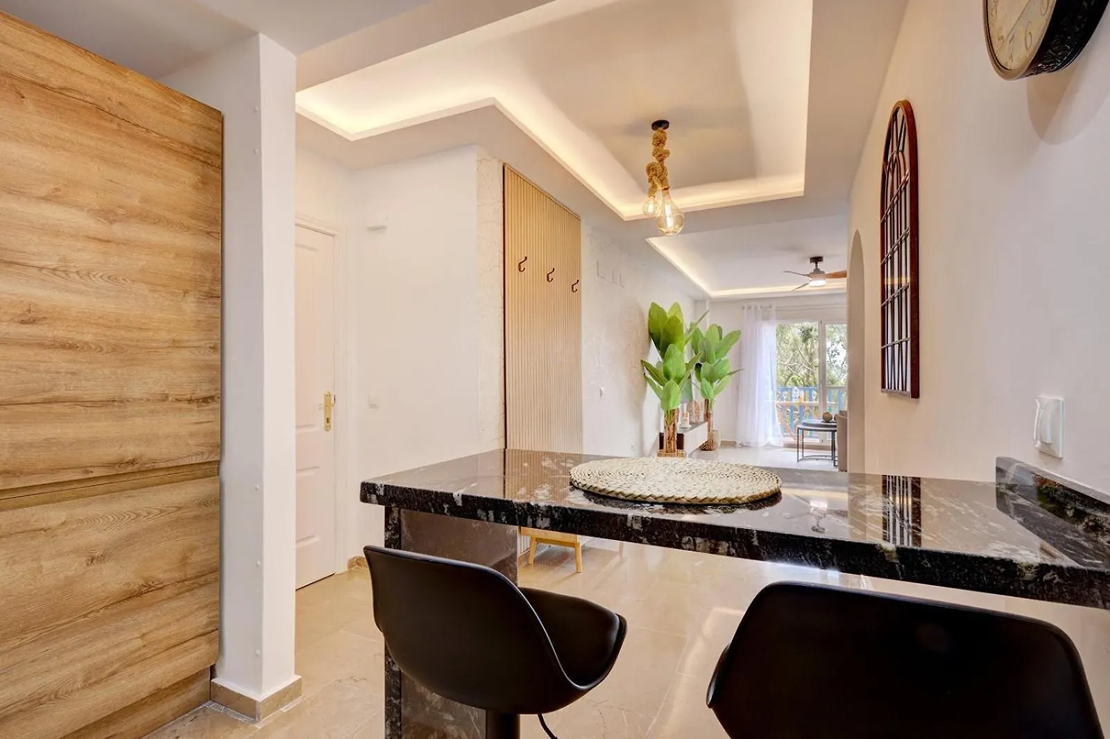 Cozy Apartment Between The Port And The Beach La Rada Estepona