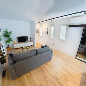 31-apartments-geweldig-appartement-centrum-van-malaga.hotelsinnerja.org/