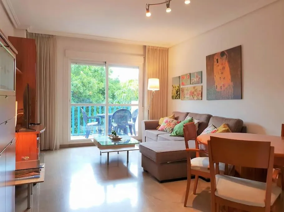 Cozy Apartment Between The Port And The Beach La Rada Estepona 0*,  Espanha