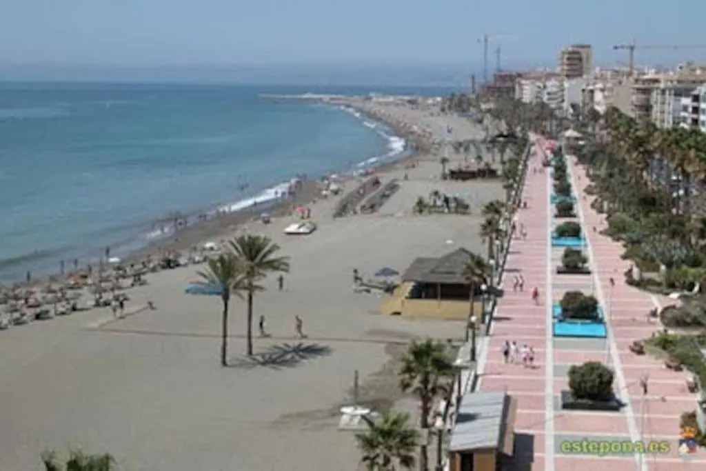 Cozy Apartment Between The Port And The Beach La Rada Estepona