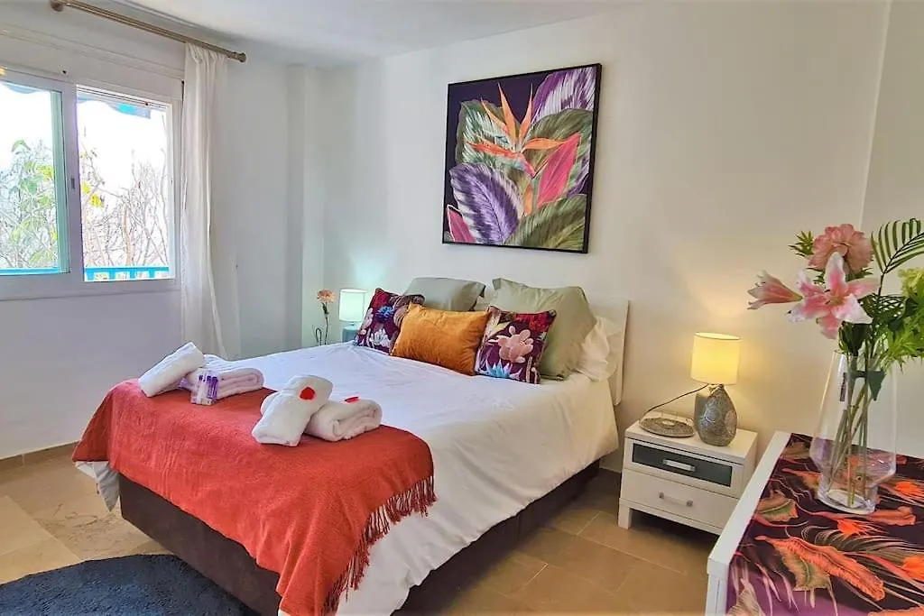 Cozy Apartment Between The Port And The Beach La Rada Estepona
